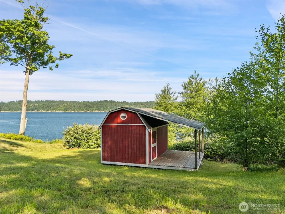 10509 SE Vashon Vista Drive Port Orchard, WA 98367