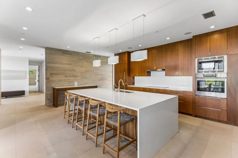 16 Sundown Parkway Austin, TX 78746