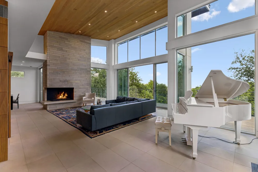 16 Sundown Parkway Austin, TX 78746