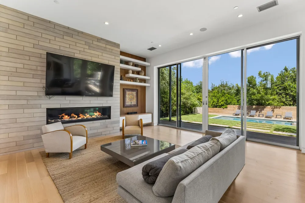 16 Sundown Parkway Austin, TX 78746