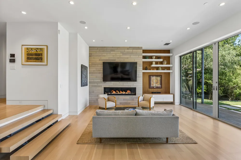16 Sundown Parkway Austin, TX 78746