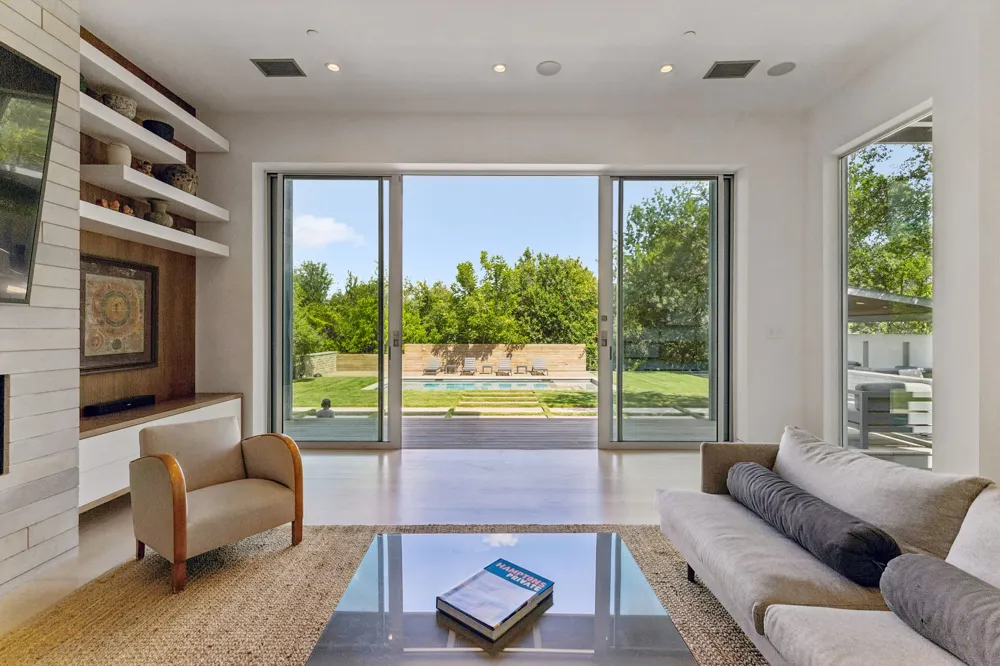 16 Sundown Parkway Austin, TX 78746