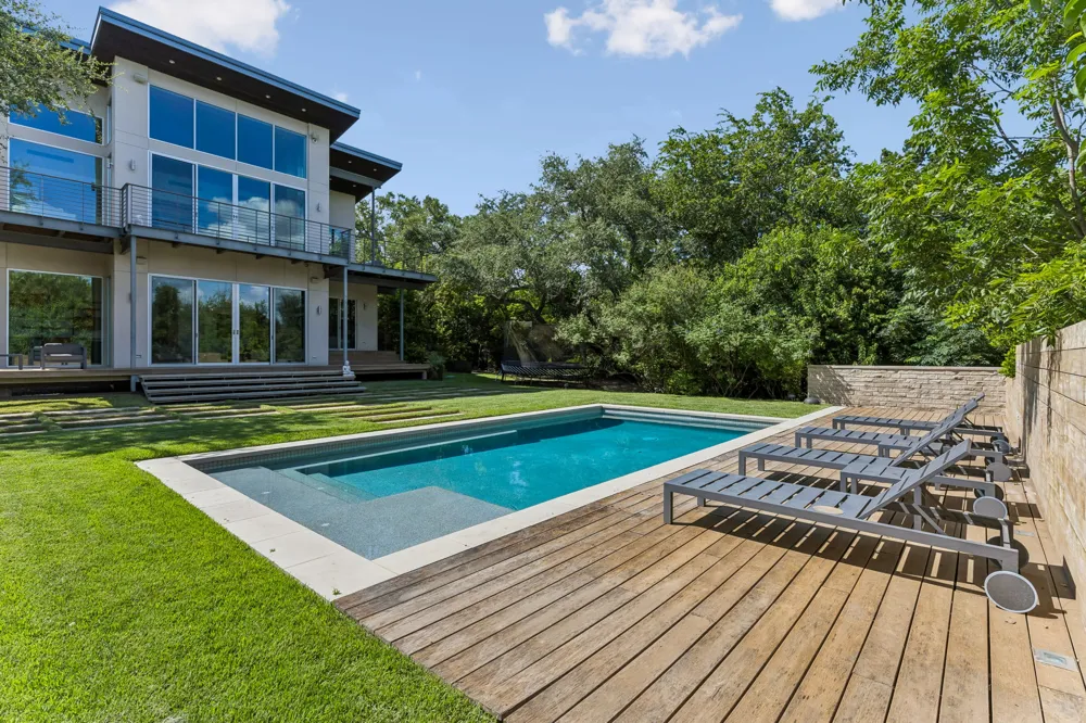 16 Sundown Parkway Austin, TX 78746