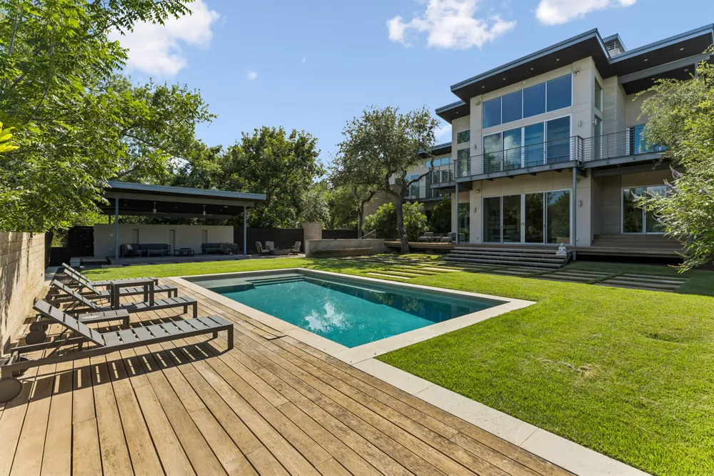 16 Sundown Parkway Austin, TX 78746