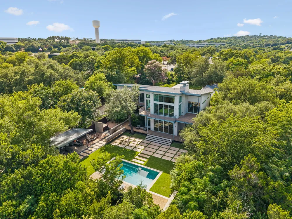 16 Sundown Parkway Austin, TX 78746