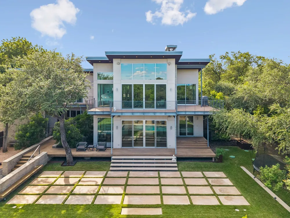 16 Sundown Parkway Austin, TX 78746