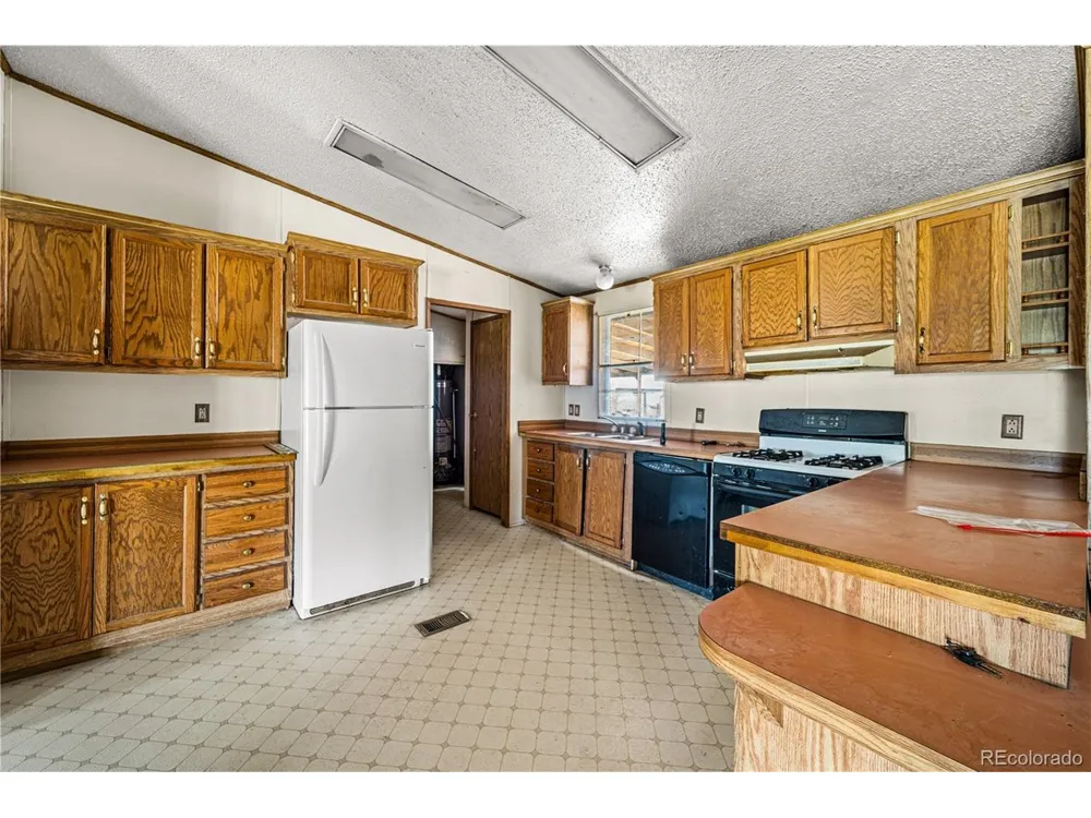 2863 CR 215 Westcliffe, CO 81252