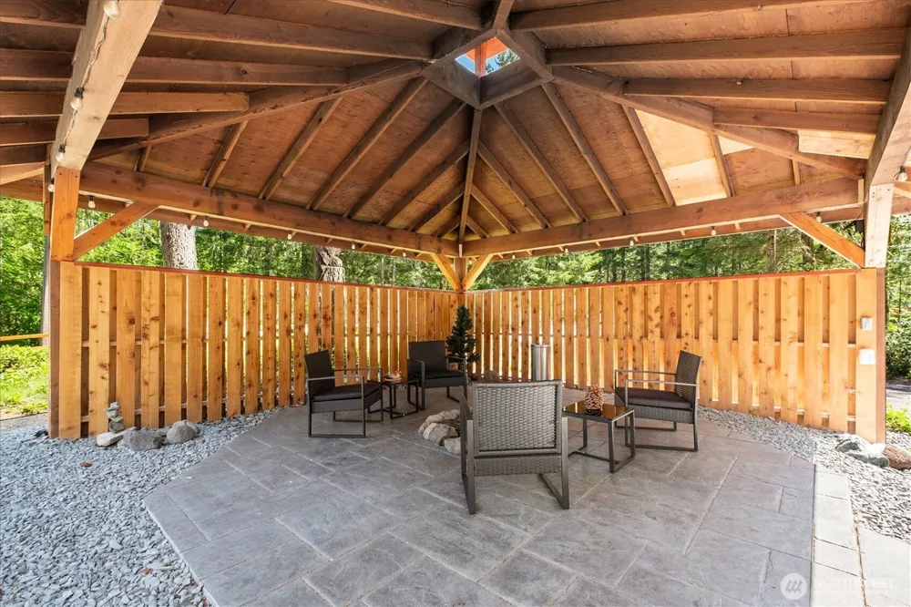 321 Paradise Drive Ashford, WA 98304