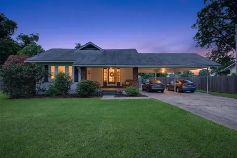 4940 Dixie Garden Drive