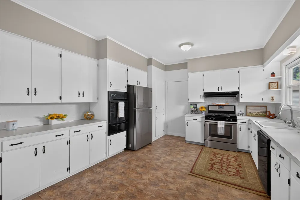 4940 Dixie Garden Drive Shreveport, LA 71105