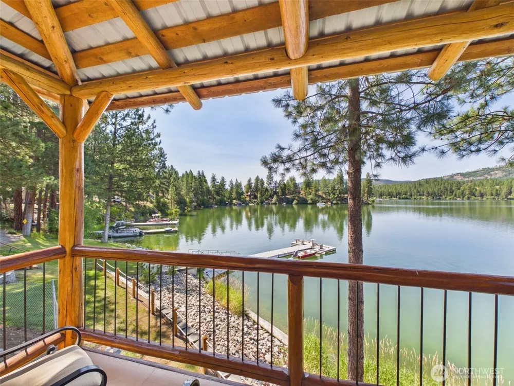 10 Wayland Cove Road Republic, WA 99166