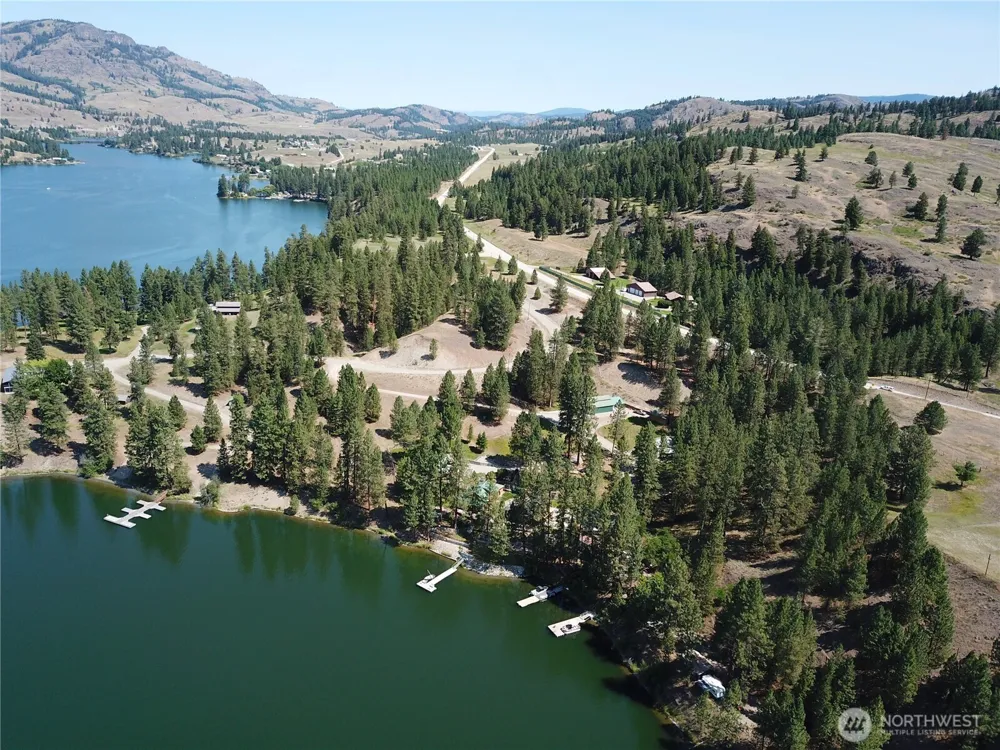 10 Wayland Cove Road Republic, WA 99166