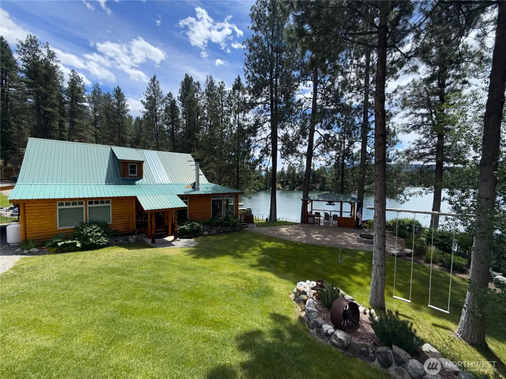 10 Wayland Cove Road Republic, WA 99166