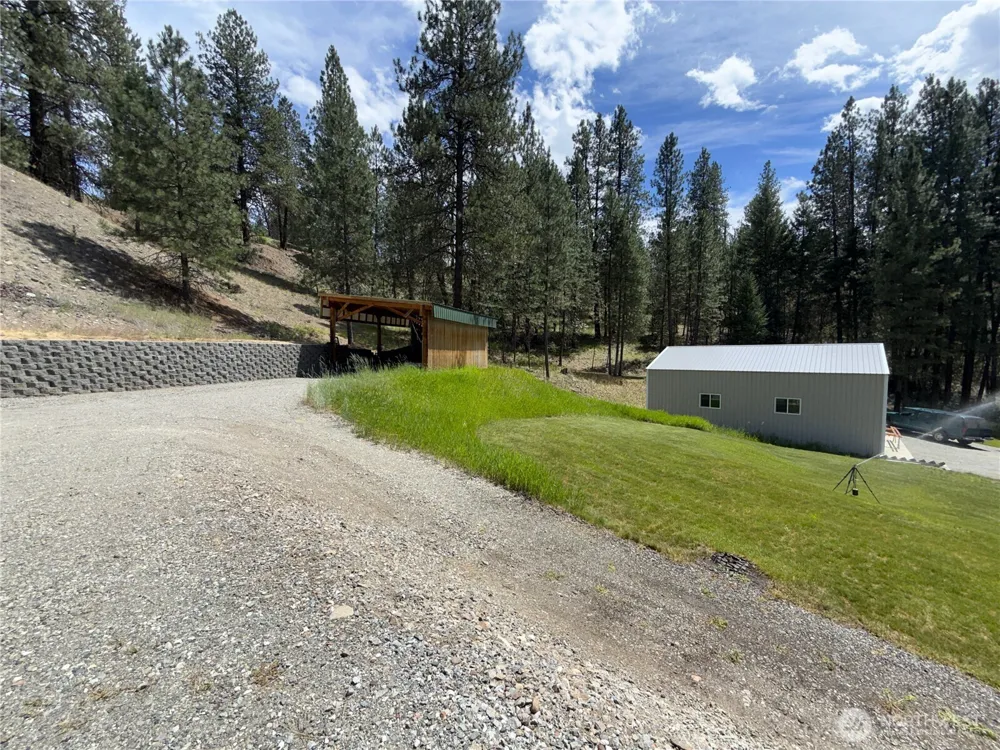 10 Wayland Cove Road Republic, WA 99166