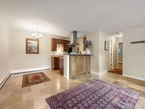 695 Manhattan Drive #8