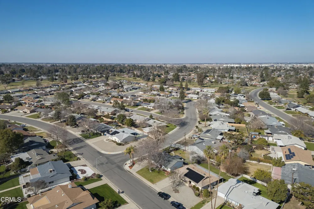 5812 Burke Way Bakersfield, CA 93309