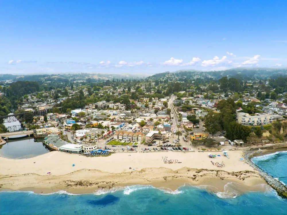136 Canfield Avenue #A Santa Cruz, CA 95060