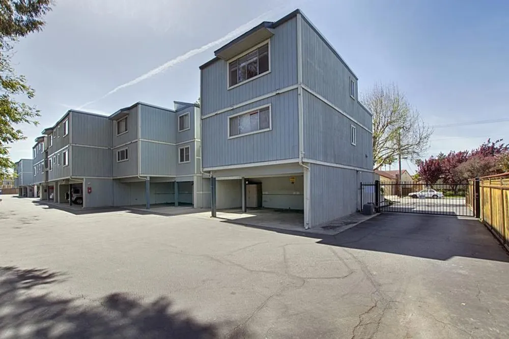 136 Canfield Avenue #A Santa Cruz, CA 95060