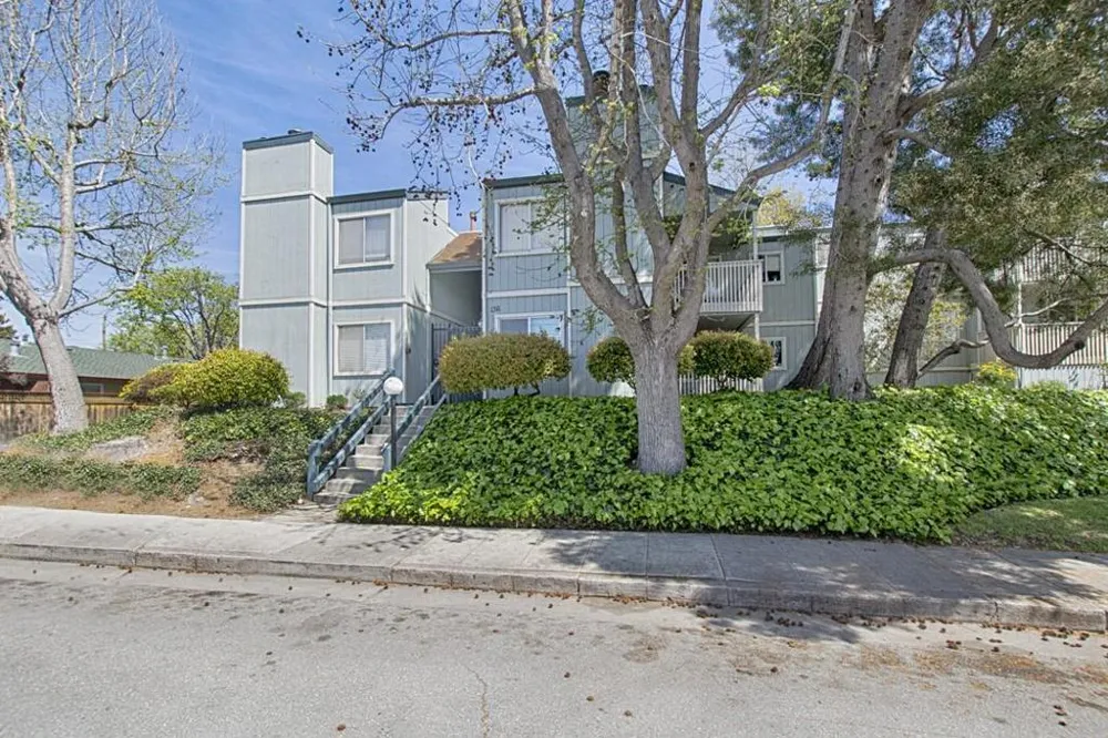 136 Canfield Avenue #A Santa Cruz, CA 95060