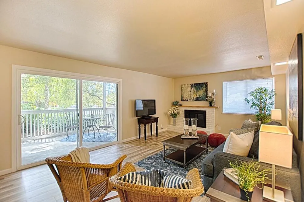 136 Canfield Avenue #A Santa Cruz, CA 95060
