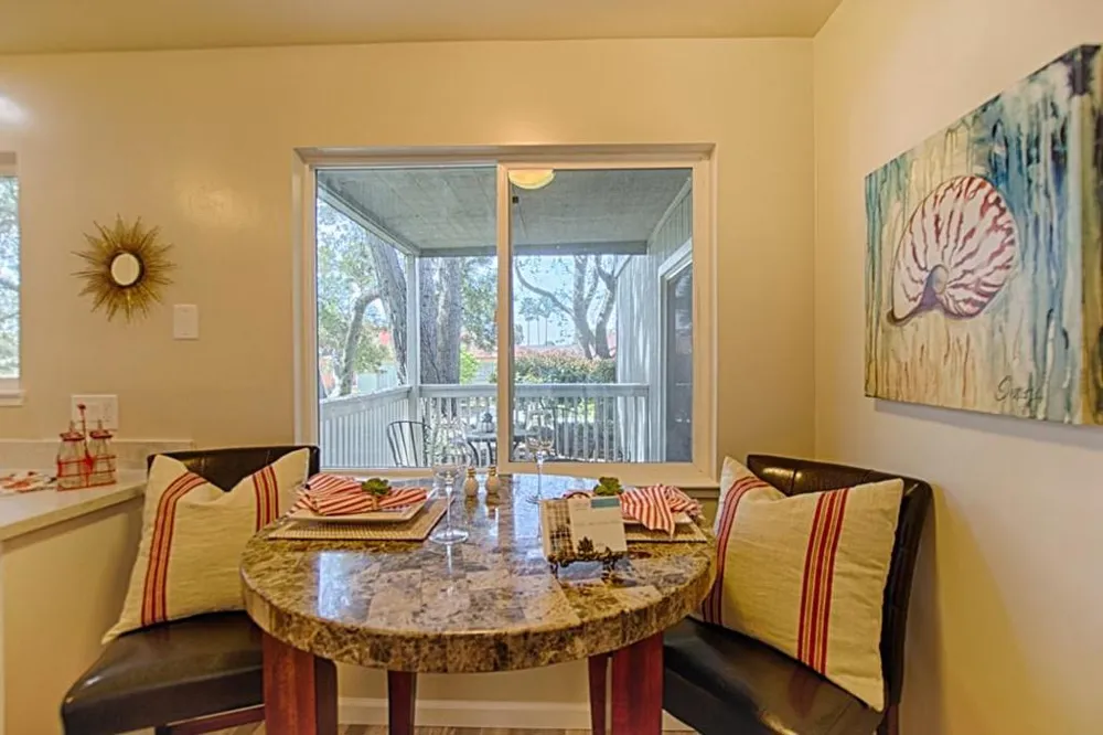 136 Canfield Avenue #A Santa Cruz, CA 95060