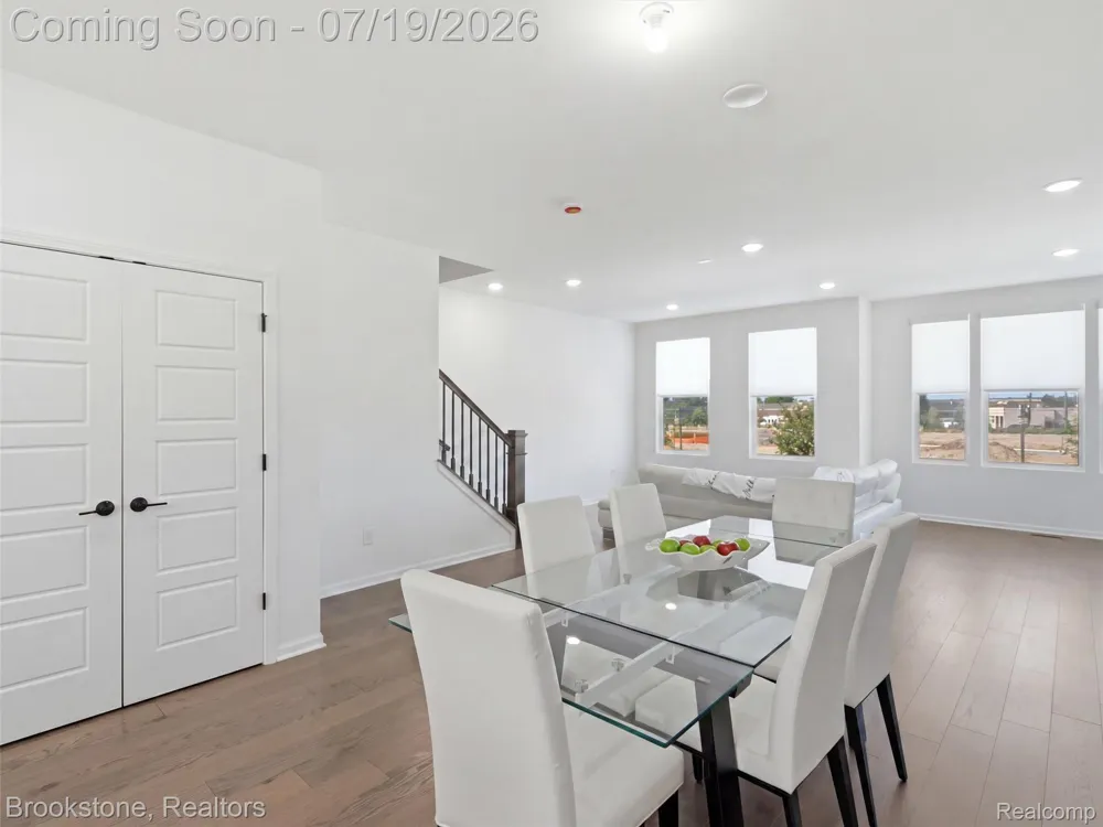 43160 Atwood Avenue Novi City, MI 48375