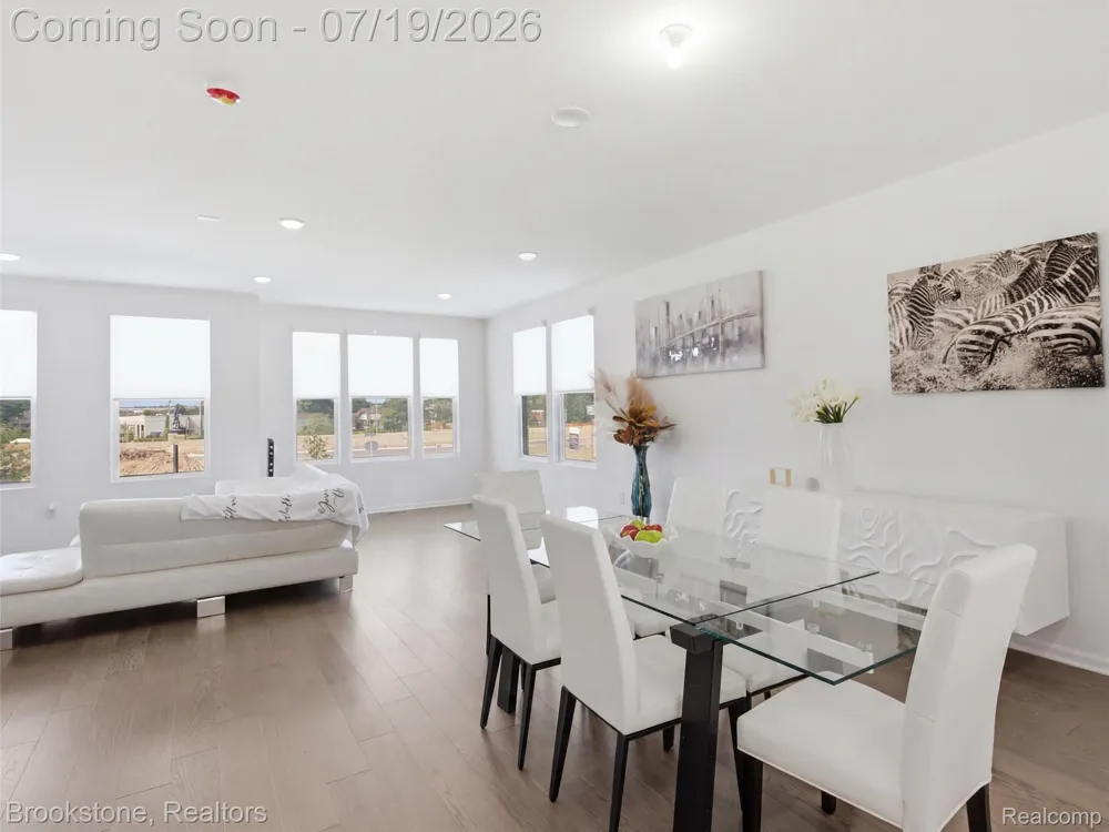 43160 Atwood Avenue Novi City, MI 48375