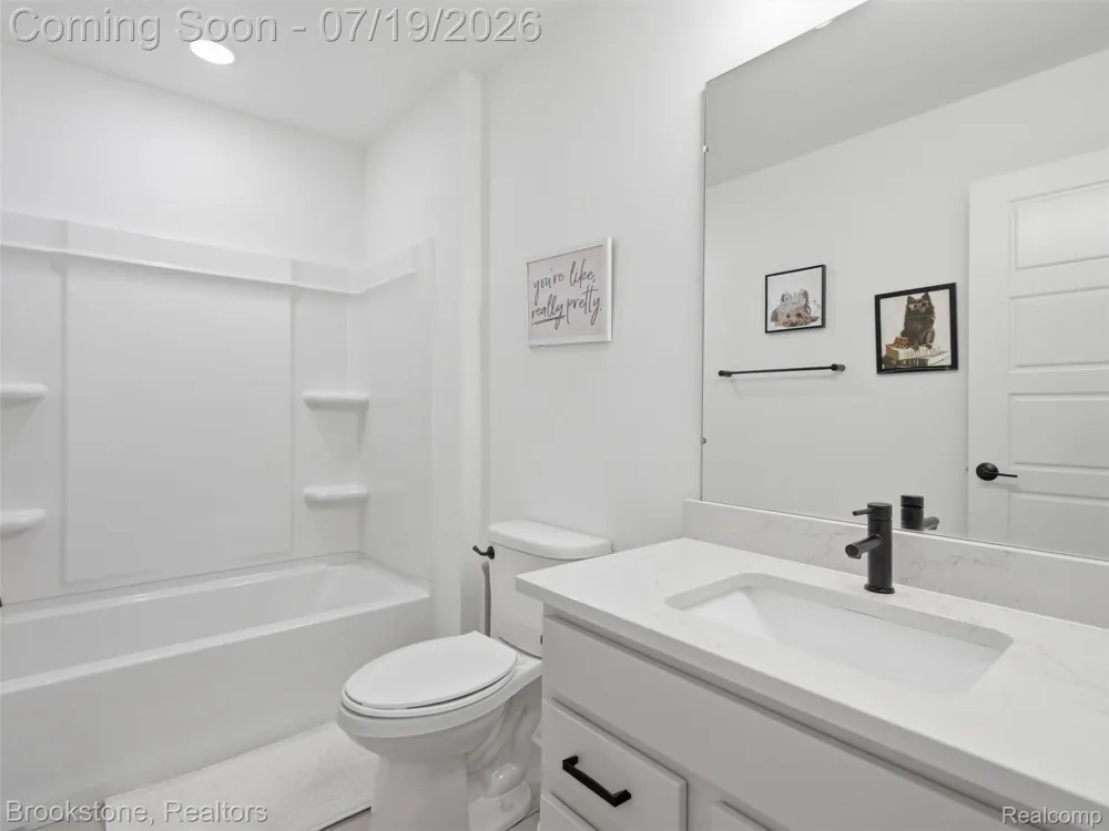 43160 Atwood Avenue Novi City, MI 48375