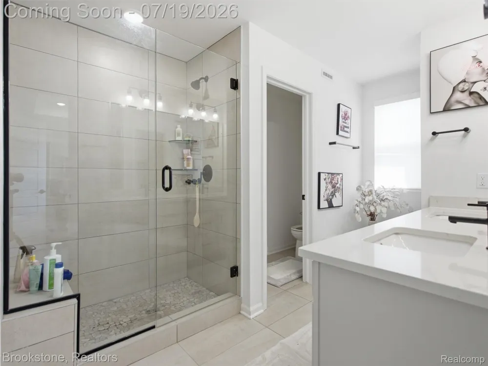 43160 Atwood Avenue Novi City, MI 48375