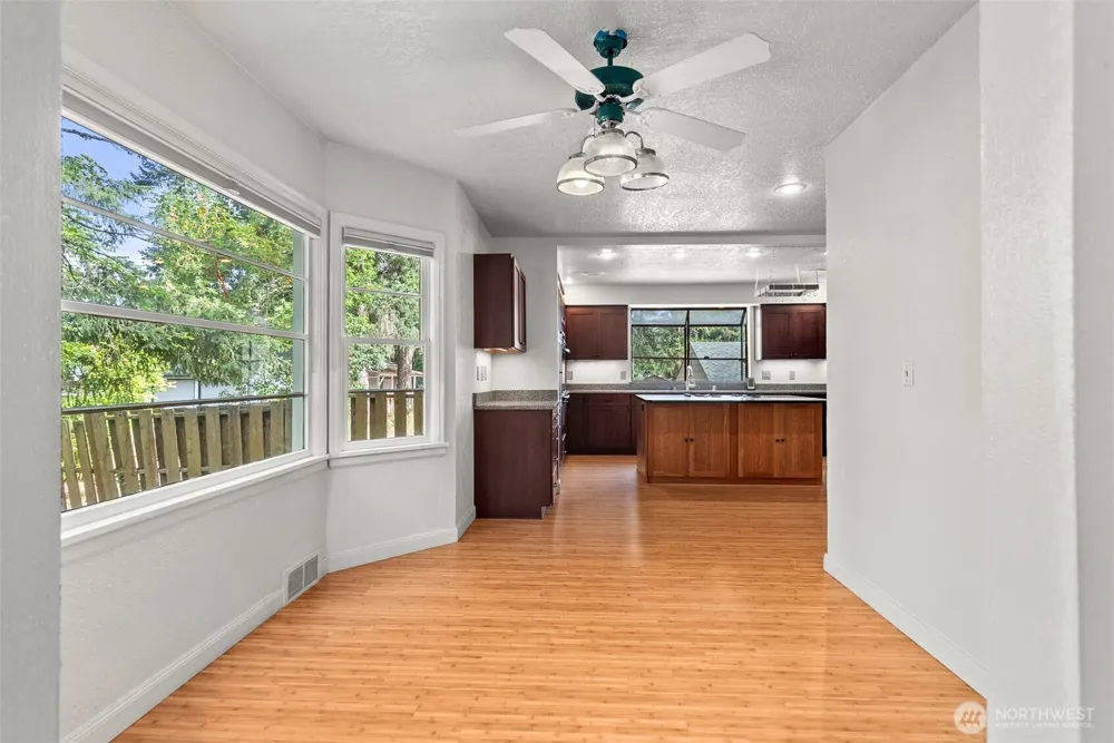 8123 Veterans Drive SW Lakewood, WA 98498