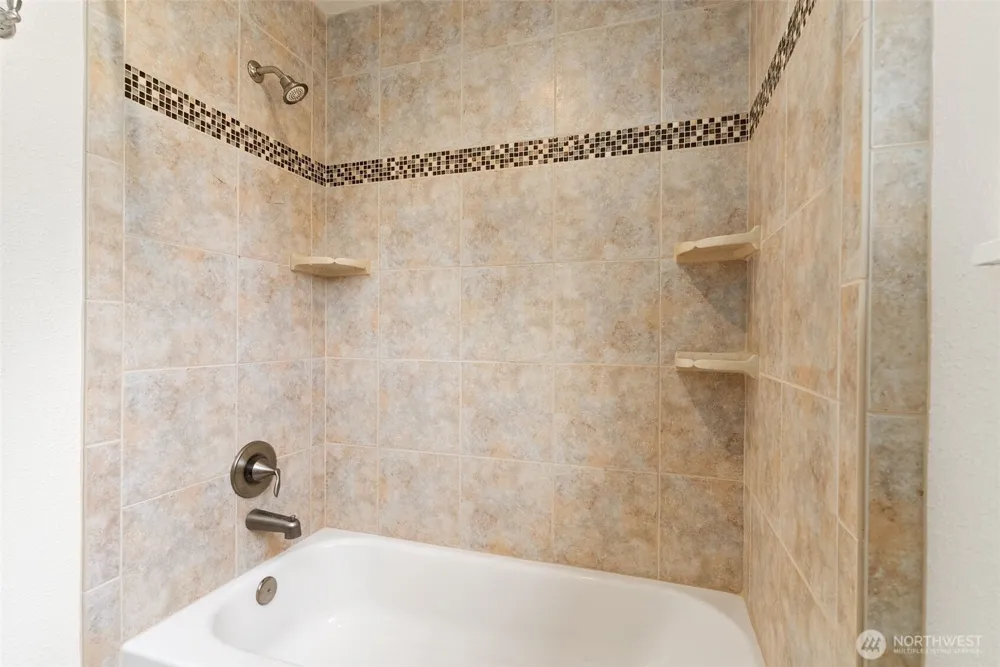 8123 Veterans Drive SW Lakewood, WA 98498