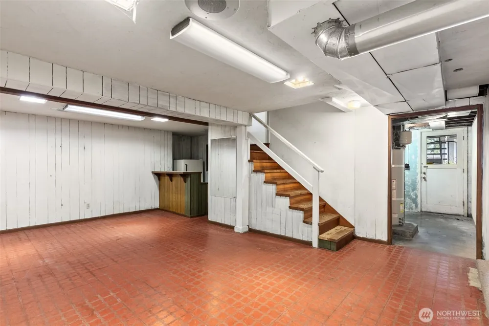 8123 Veterans Drive SW Lakewood, WA 98498