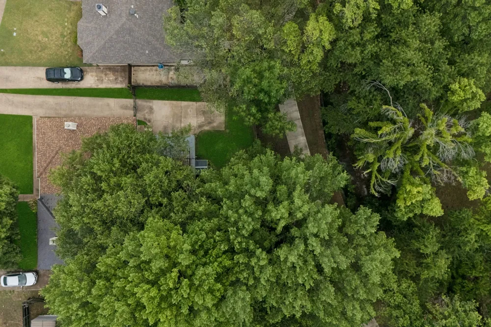 118 E Denton Drive Euless, TX 76039