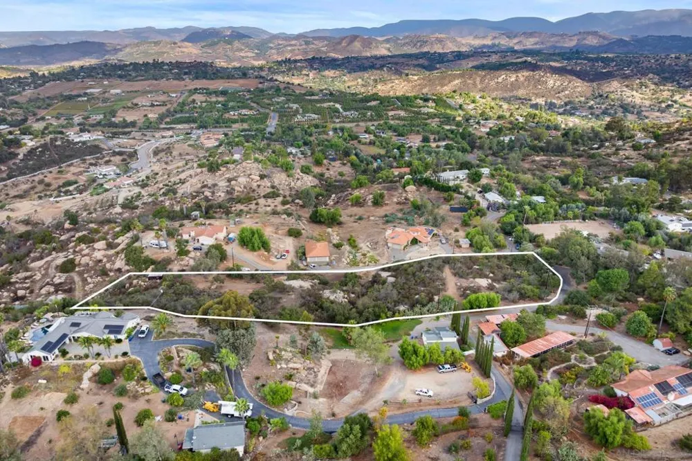 Red Mountain Dr Valley Center, CA 92082