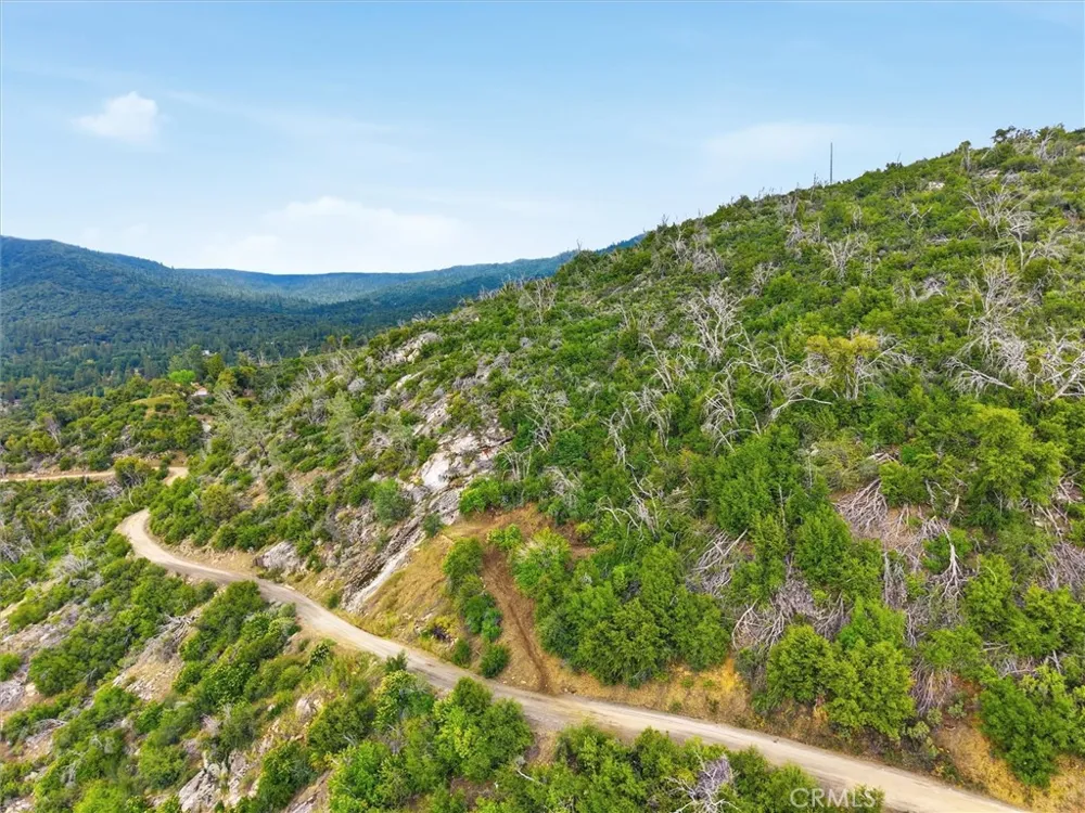 4 Harris Road Mariposa, CA 95338