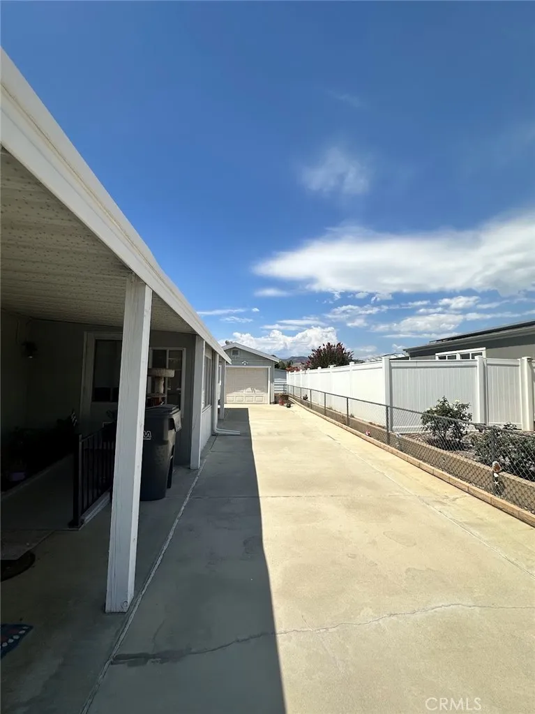 25350 W Posey Hemet, CA 92544