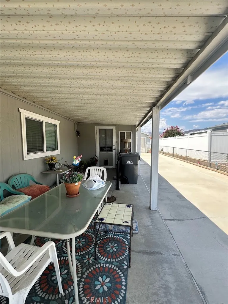 25350 W Posey Hemet, CA 92544