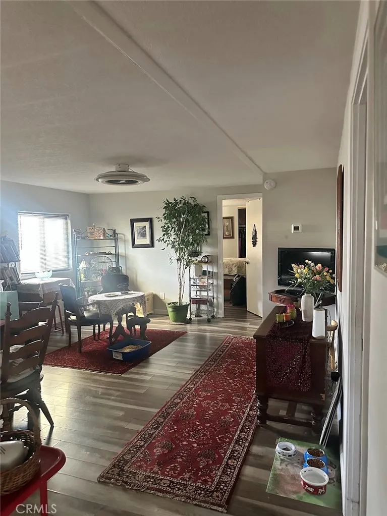 25350 W Posey Hemet, CA 92544