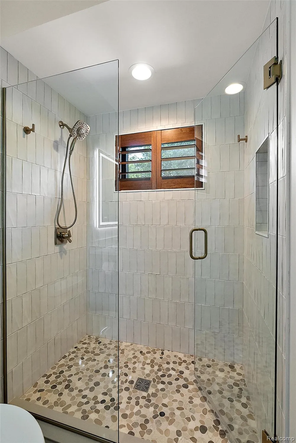 41255 Conger Bay Drive Harrison Charter Township, MI 48045
