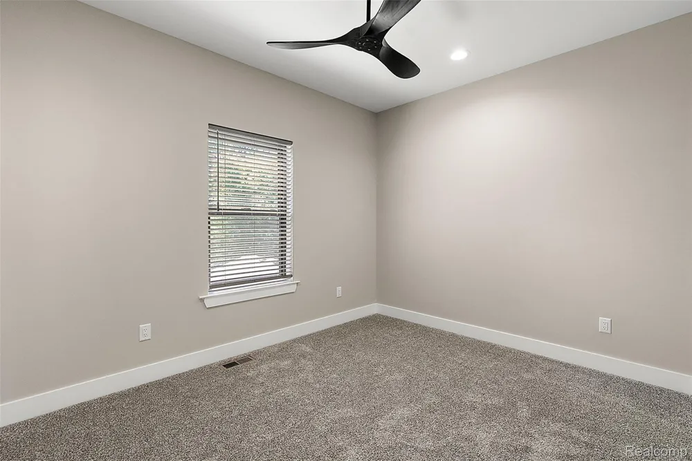 41255 Conger Bay Drive Harrison Charter Township, MI 48045