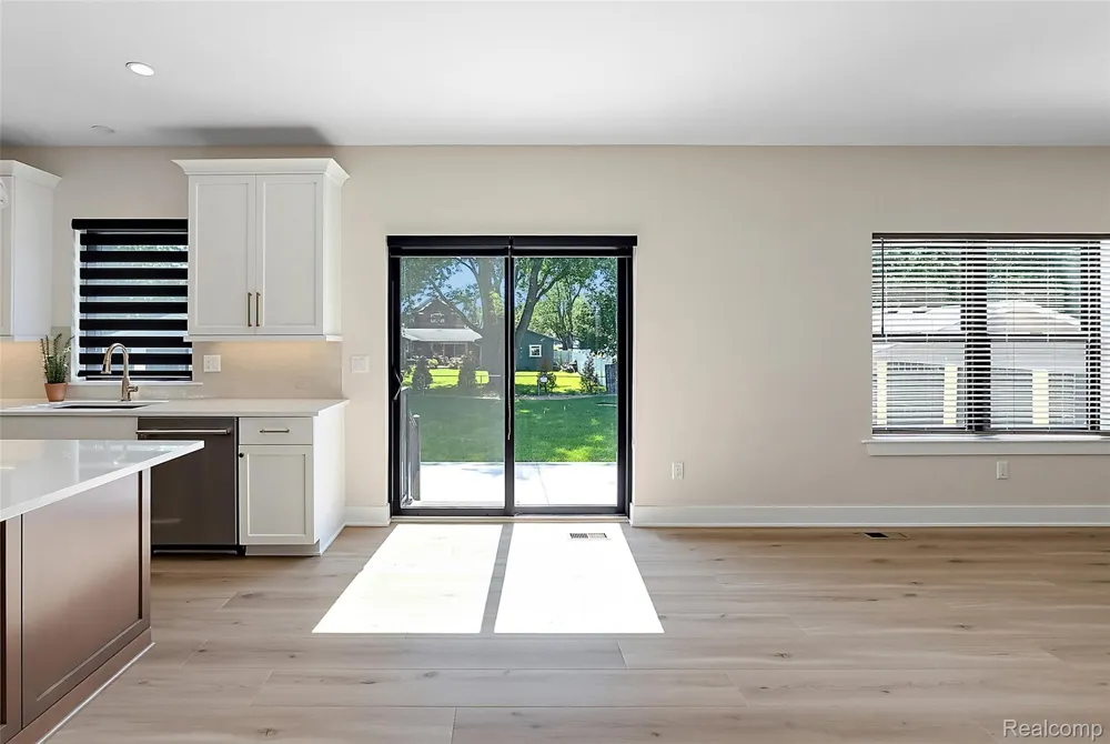 41255 Conger Bay Drive Harrison Charter Township, MI 48045