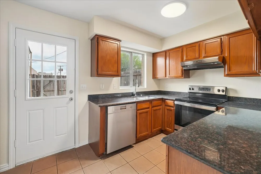 703 Lee Street #6 Mesquite, TX 75149
