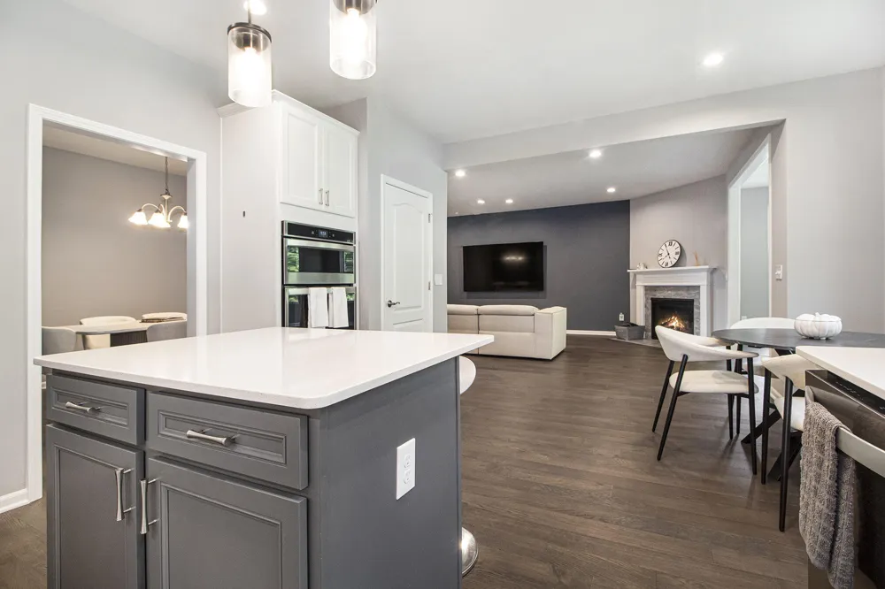 2865 Dillon Drive Ann Arbor, MI 48105