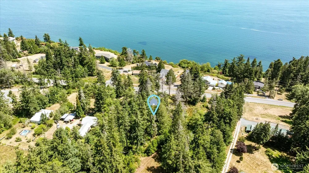 2458 North Bluff Rd Greenbank, WA 98253