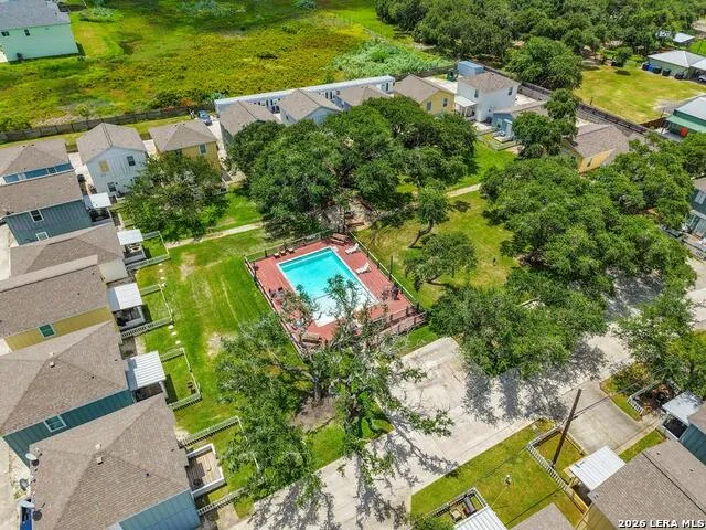 4212 HIGHWAY 35 S Rockport, TX 78382