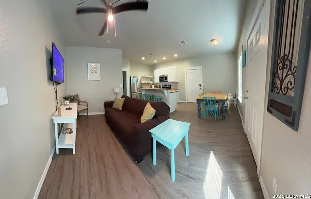 4212 HIGHWAY 35 S Rockport, TX 78382