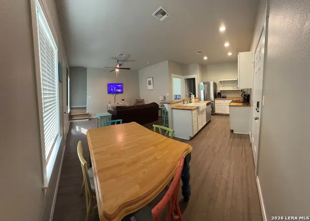 4212 HIGHWAY 35 S Rockport, TX 78382
