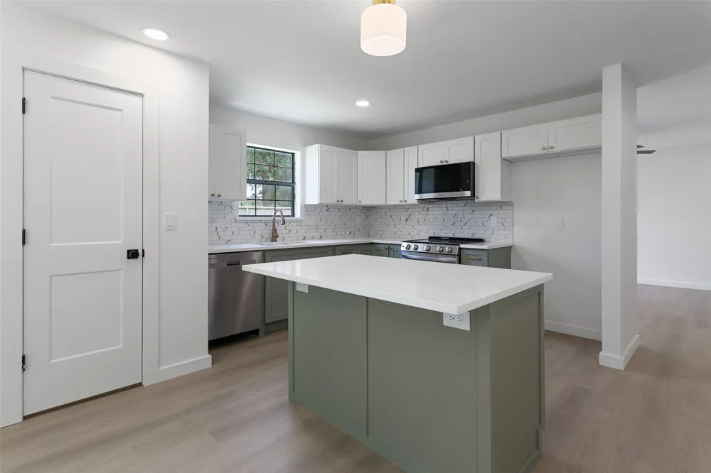 1346 S Reno Road Reno, TX 76082