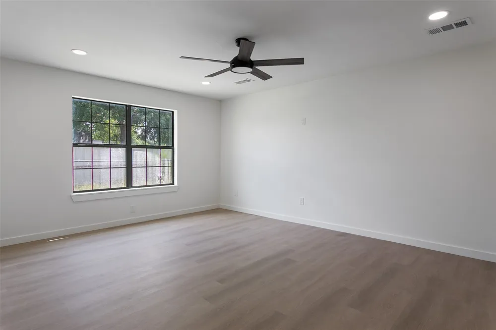 1346 S Reno Road Reno, TX 76082