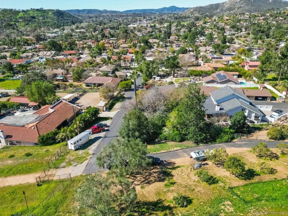 44 Carlson Ct Poway, CA 92064